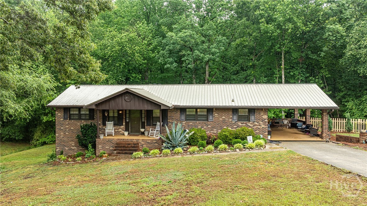46 Sunset Circle Property Photo 1