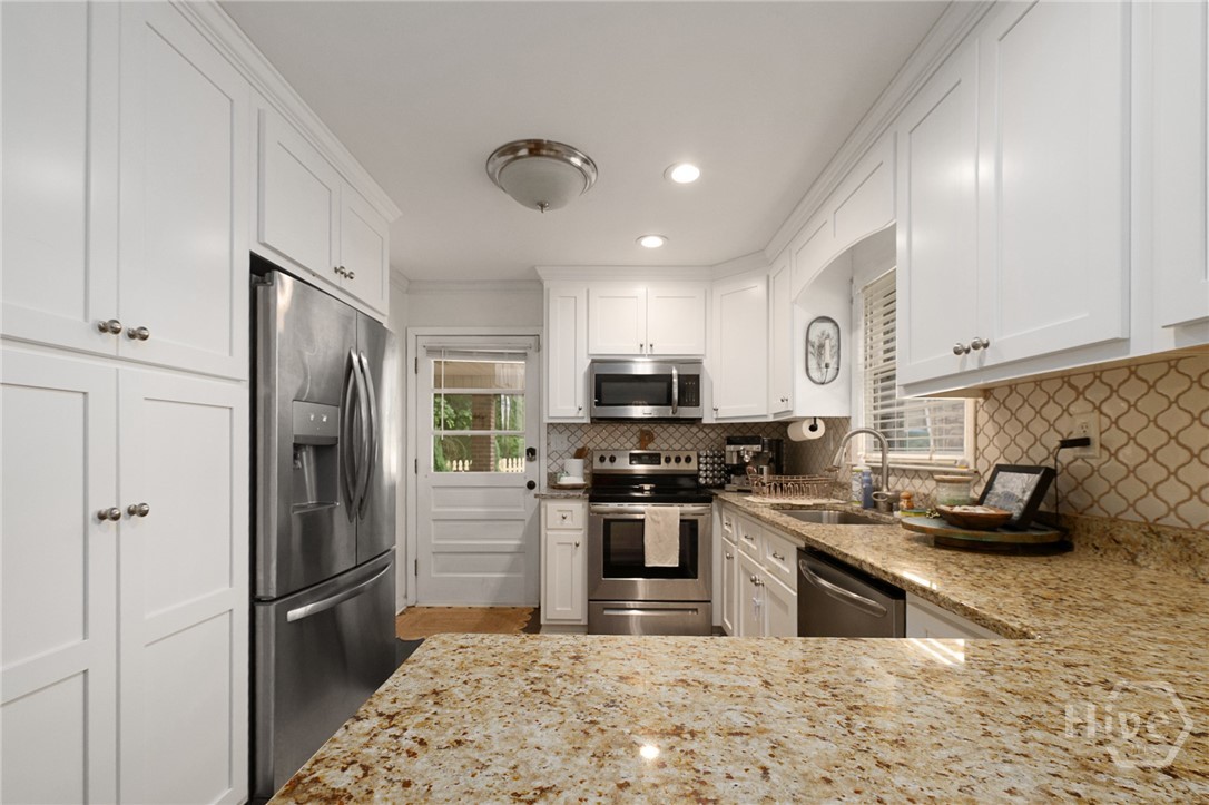 46 Sunset Circle Property Photo 4