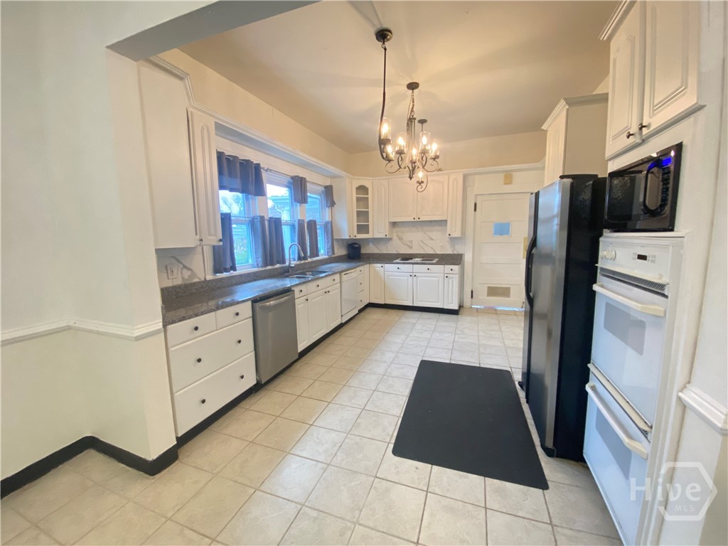 1029 S Elm Street Property Photo 11