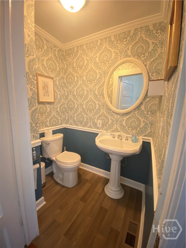 1029 S Elm Street Property Photo 14