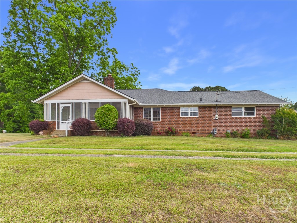 1600 Mcnutt Creek Road Property Photo 1