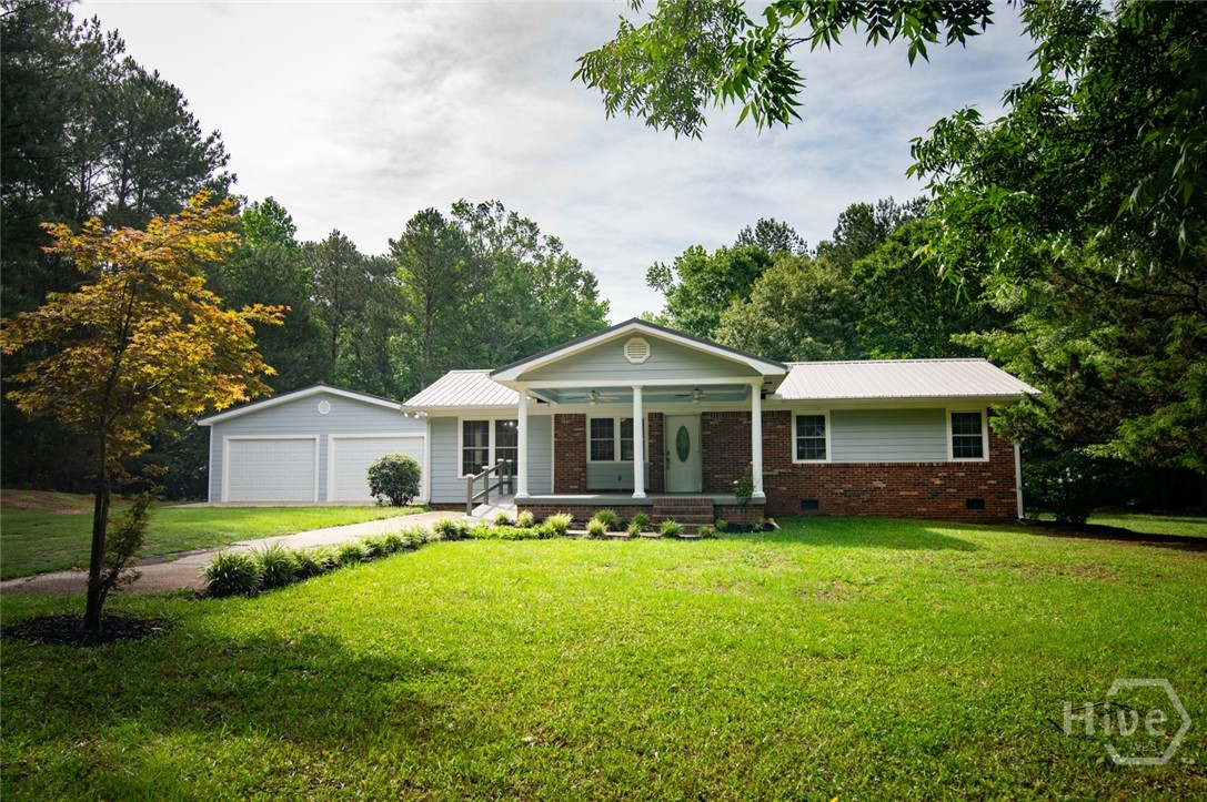 1061 Old Salem Road Property Photo 4