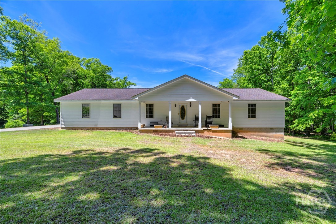 1014 Adams Clarke Road Property Photo 1