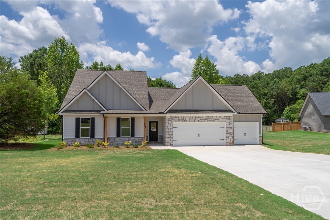 208 Squirrel Run Property Photo 1