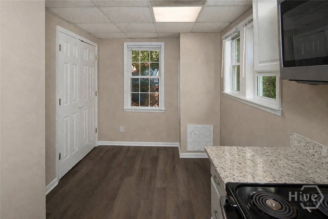 471 E Montgomery Street Property Photo 3