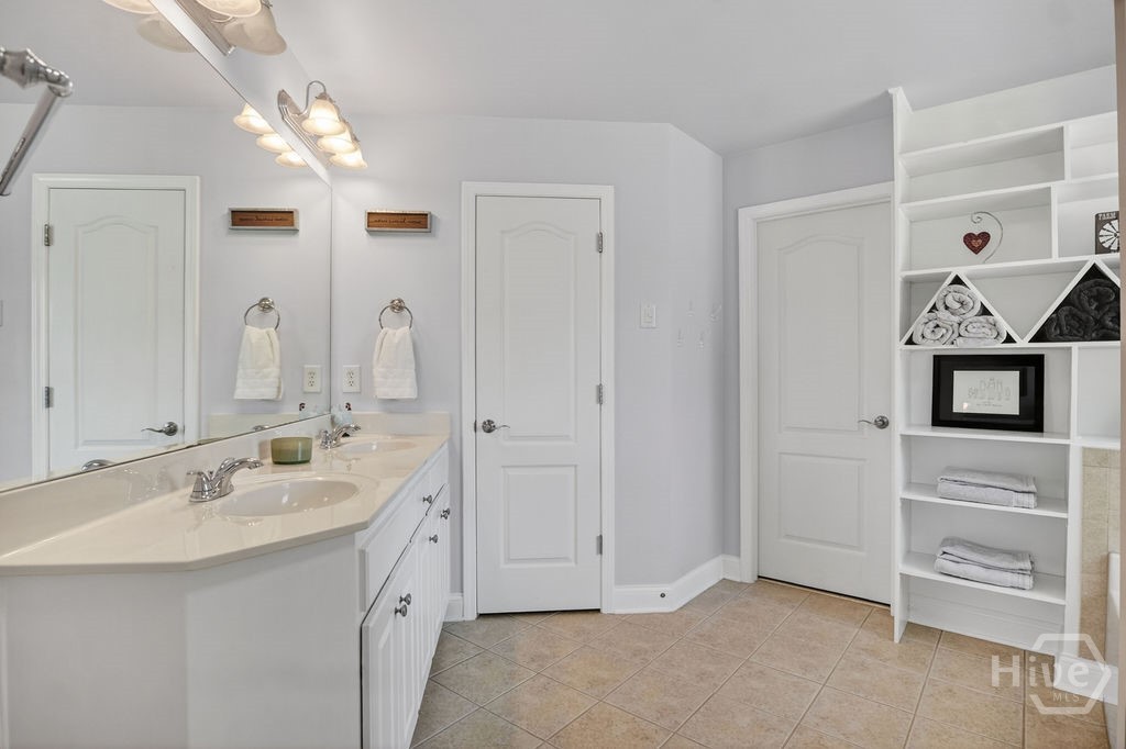 1040 Sapphire Trail Property Photo 22