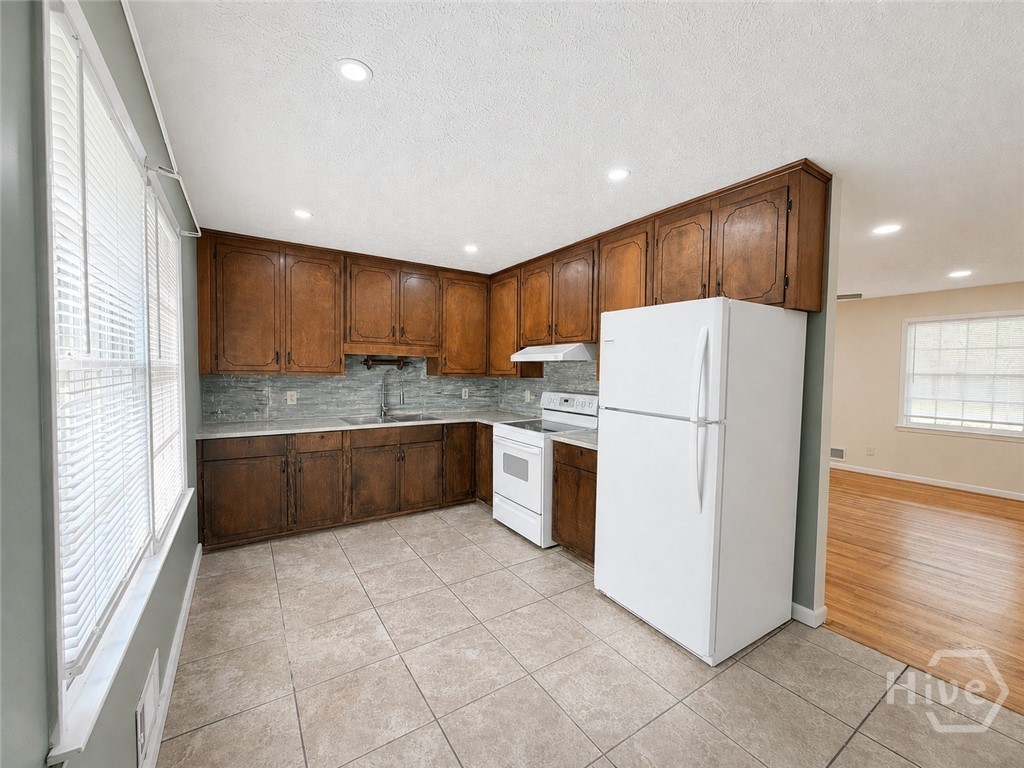 230 Cooper Road Property Photo 10
