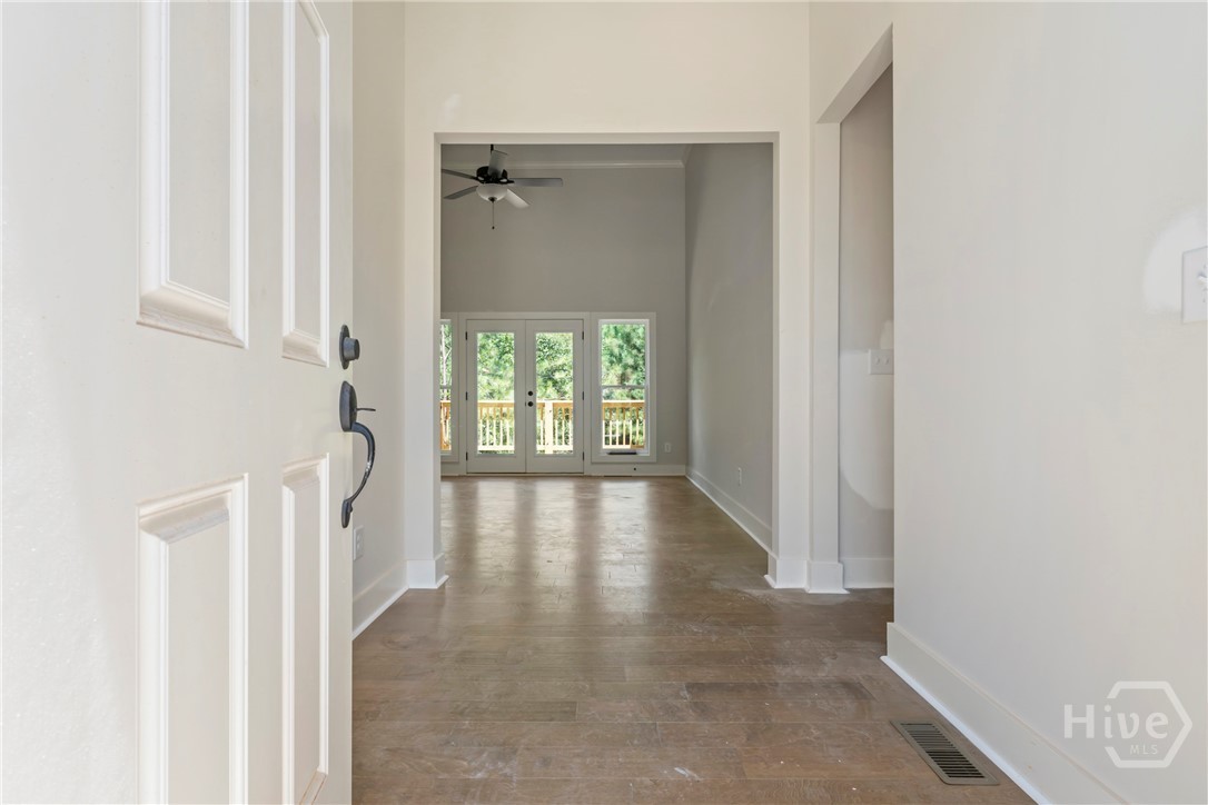 400 Ansley Drive Property Photo 4