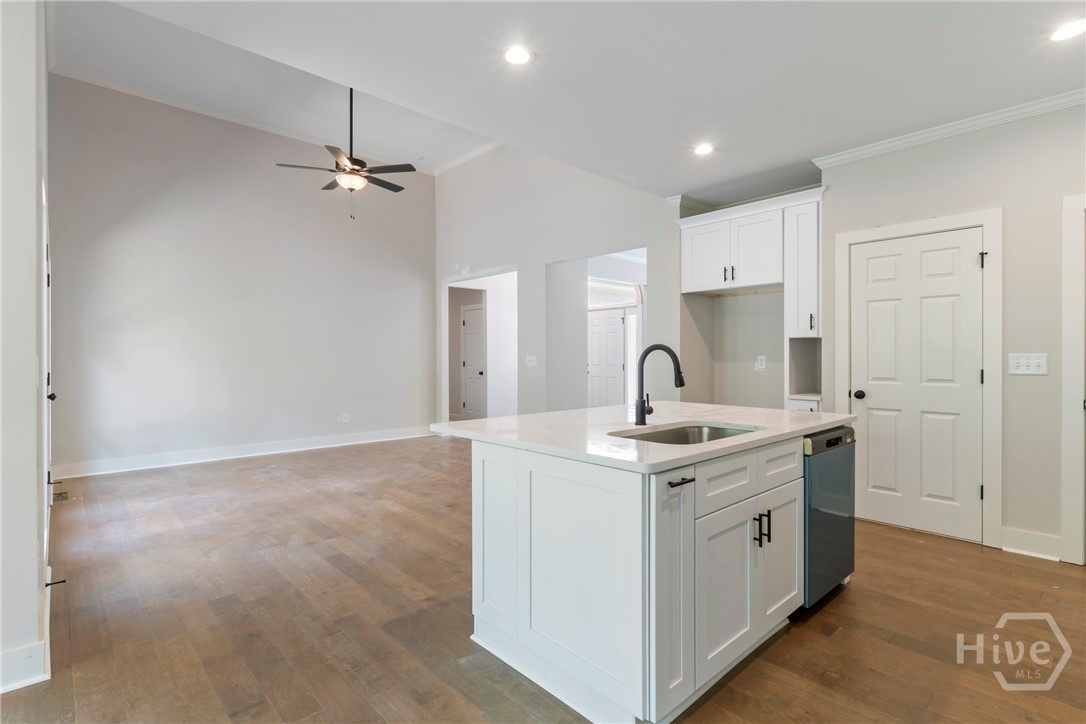 400 Ansley Drive Property Photo 11
