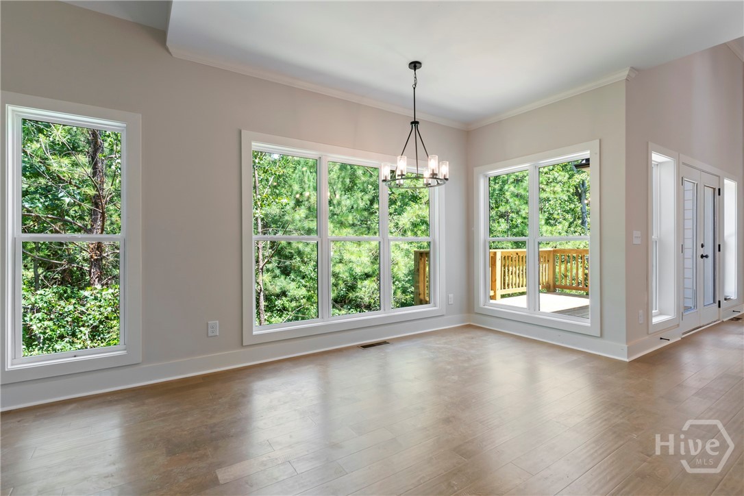 400 Ansley Drive Property Photo 14