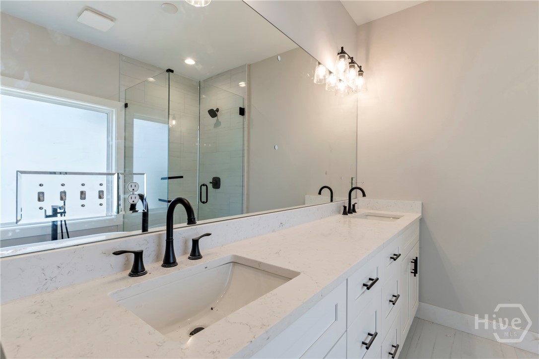 400 Ansley Drive Property Photo 17
