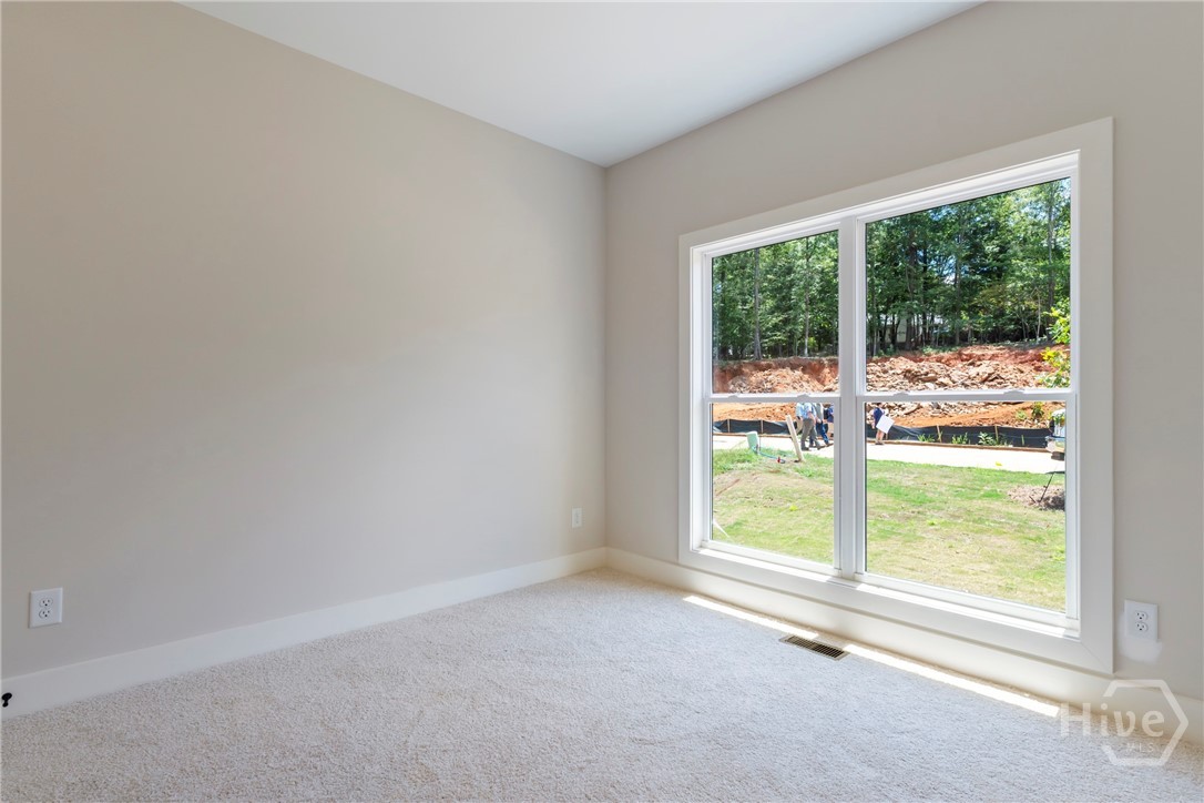 400 Ansley Drive Property Photo 23