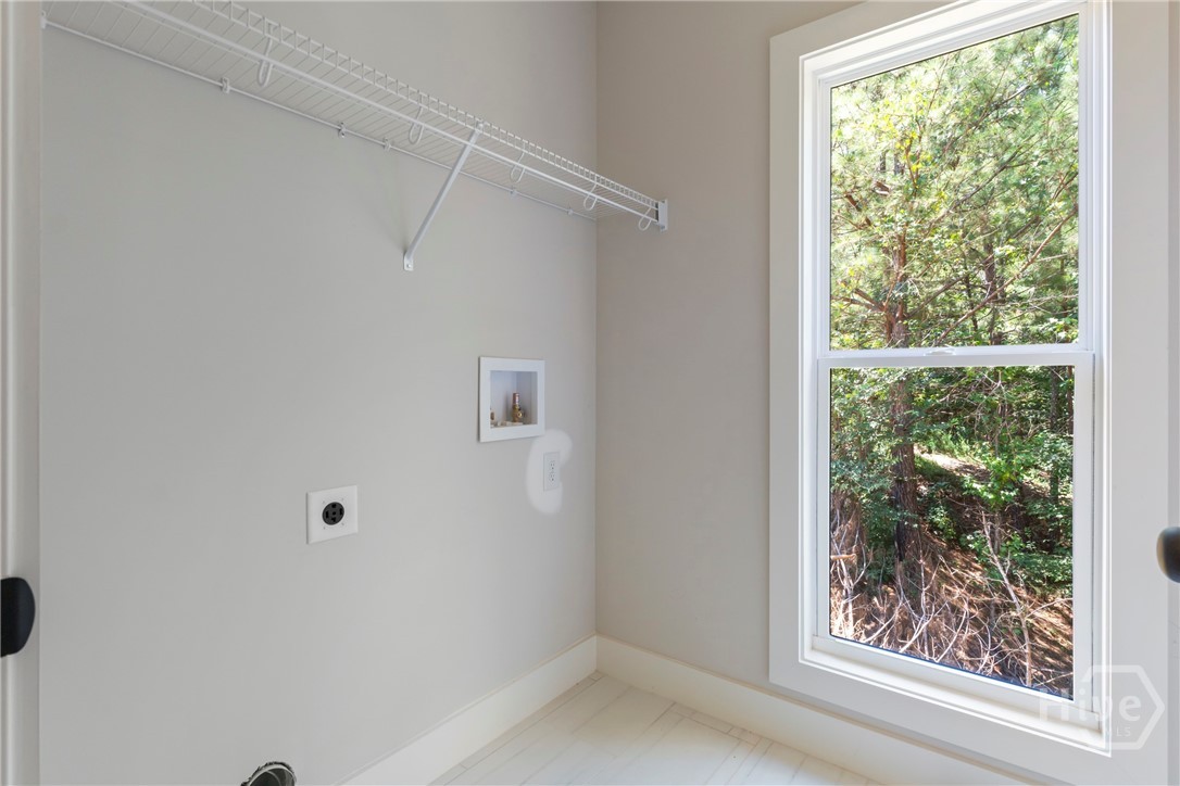 400 Ansley Drive Property Photo 26