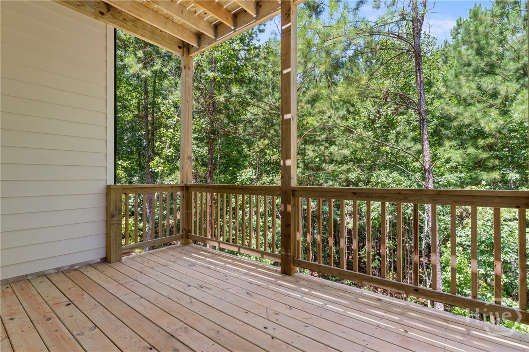 400 Ansley Drive Property Photo 33