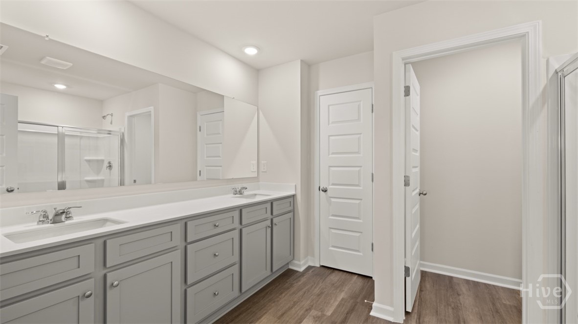 319 Tate Street Property Photo 19