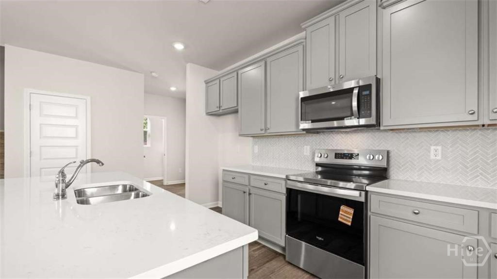 607 Cantor Way Property Photo 11
