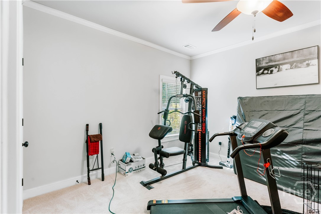 20 Woodbury Lane Property Photo 23