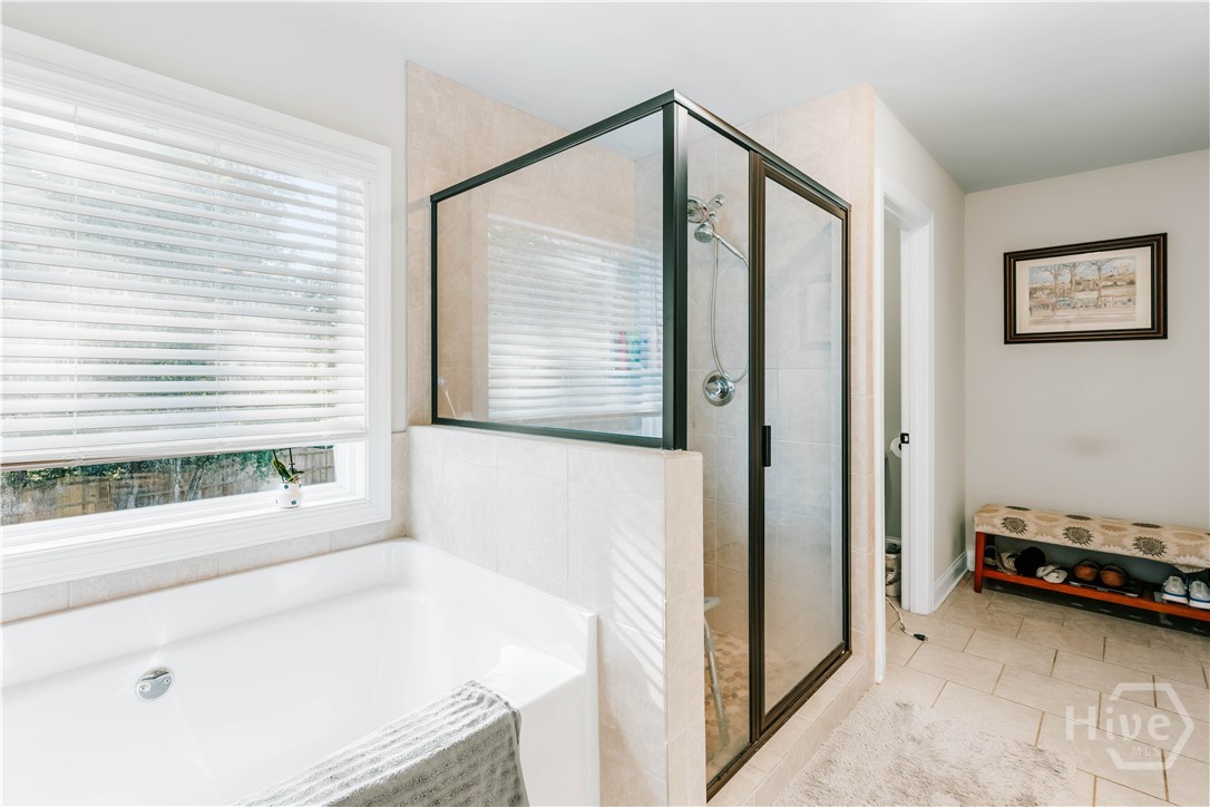20 Woodbury Lane Property Photo 28