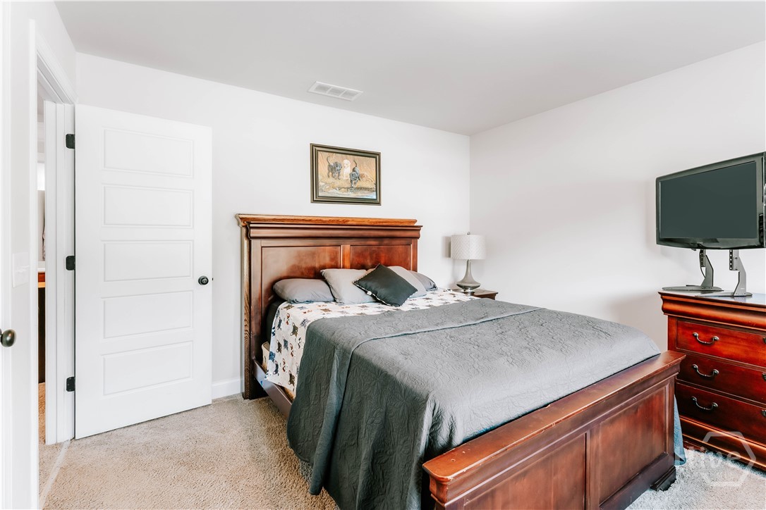 20 Woodbury Lane Property Photo 30