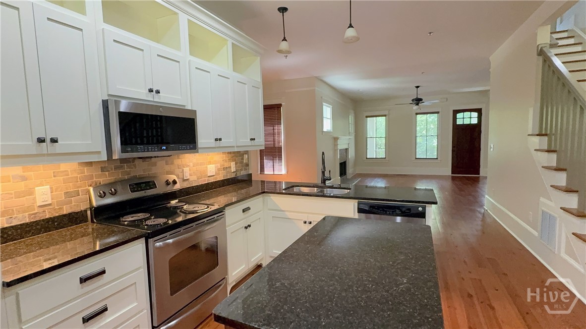 25 Charter Oak Drive Property Photo 4