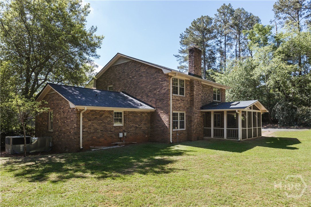 100 Robin Road Property Photo 4