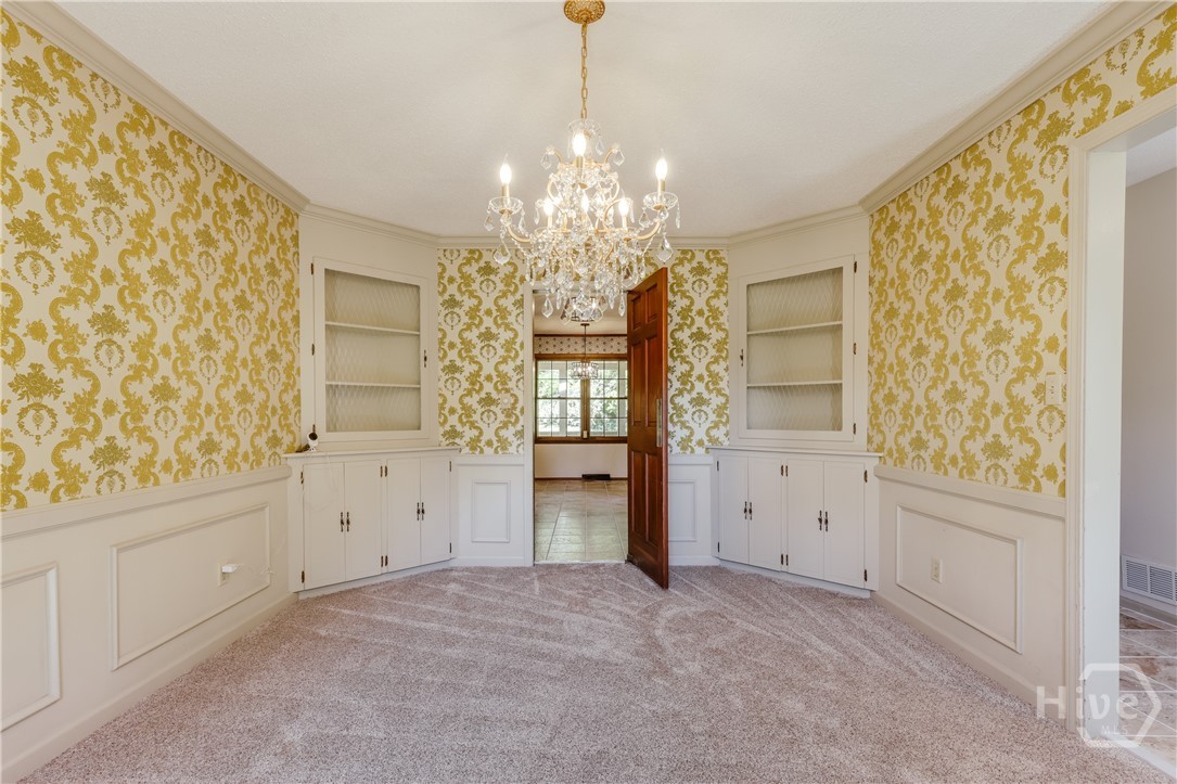 100 Robin Road Property Photo 16