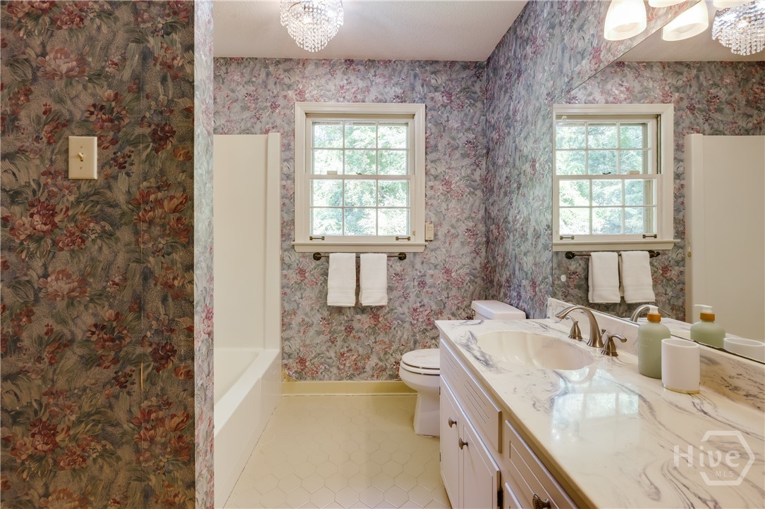 100 Robin Road Property Photo 25