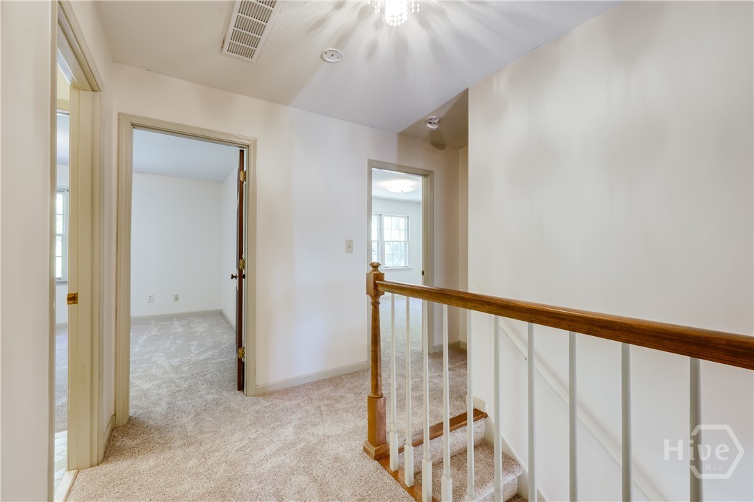 100 Robin Road Property Photo 30