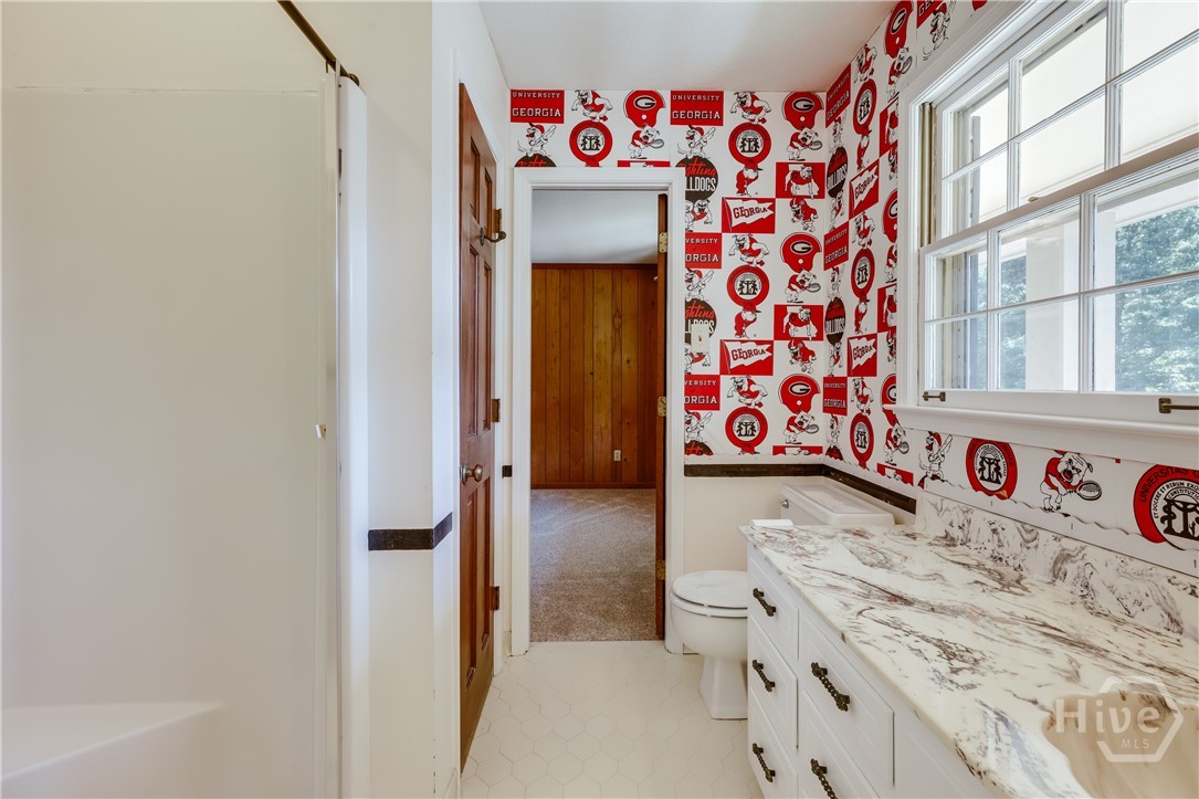 100 Robin Road Property Photo 41