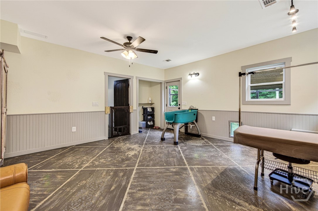 129 Lazy Oak Trail Property Photo 44