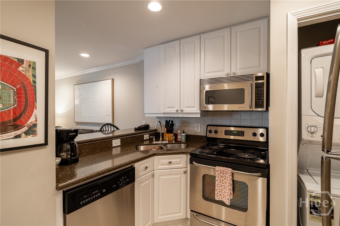 250 W Broad Street 720 Property Photo 9