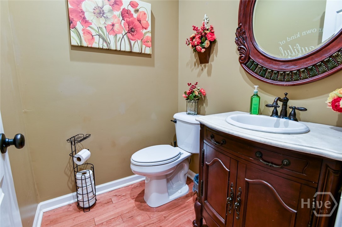 283 Creekside Drive Property Photo 14