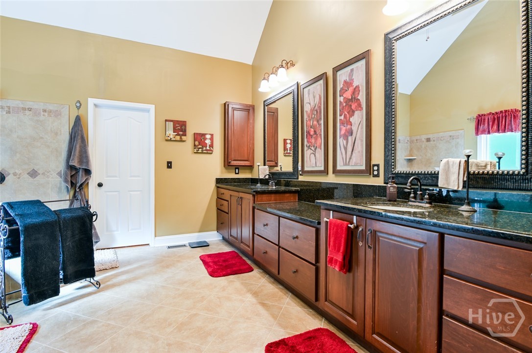 283 Creekside Drive Property Photo 25