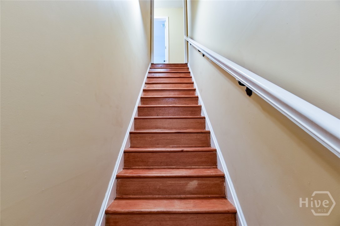 283 Creekside Drive Property Photo 40