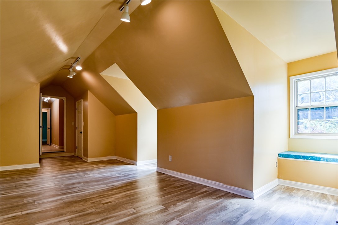 283 Creekside Drive Property Photo 45
