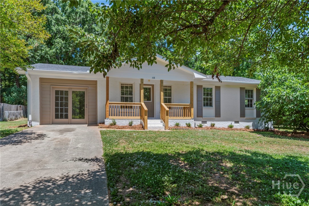 108 Winter Hill Drive Property Photo 1