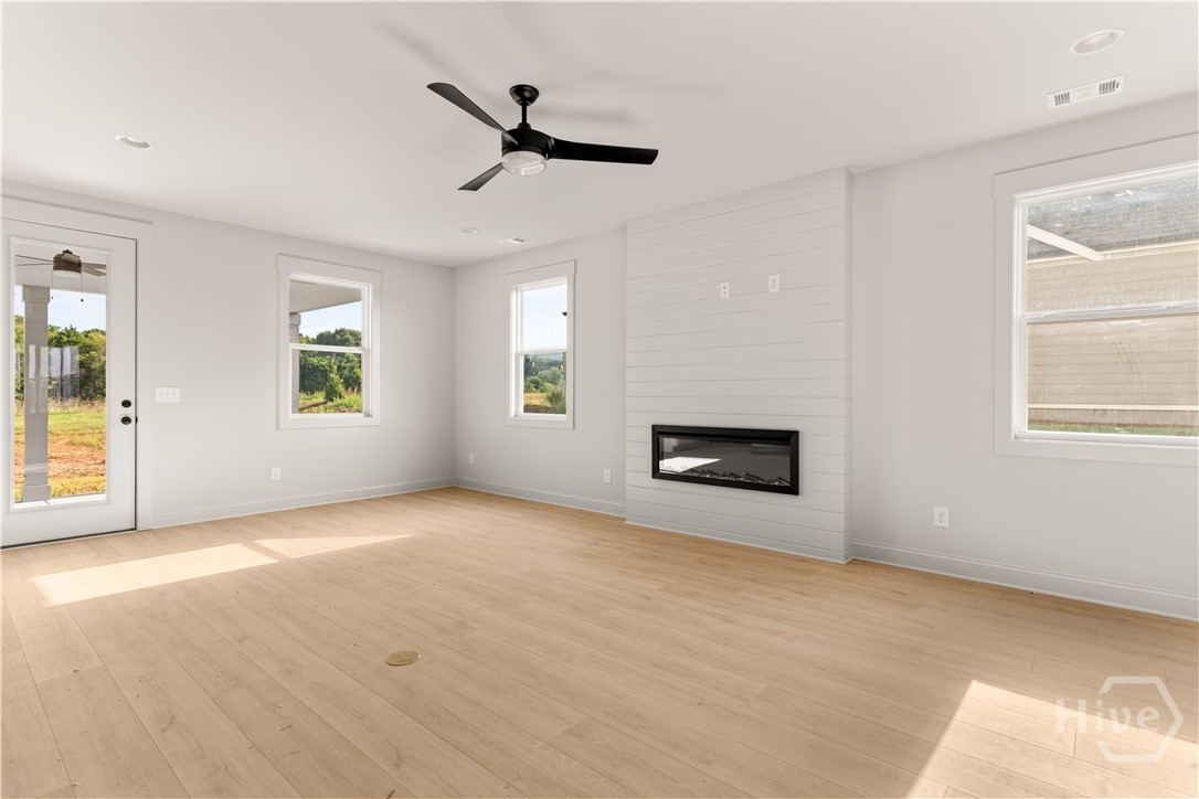 1111 Madison Hills Drive Property Photo 17
