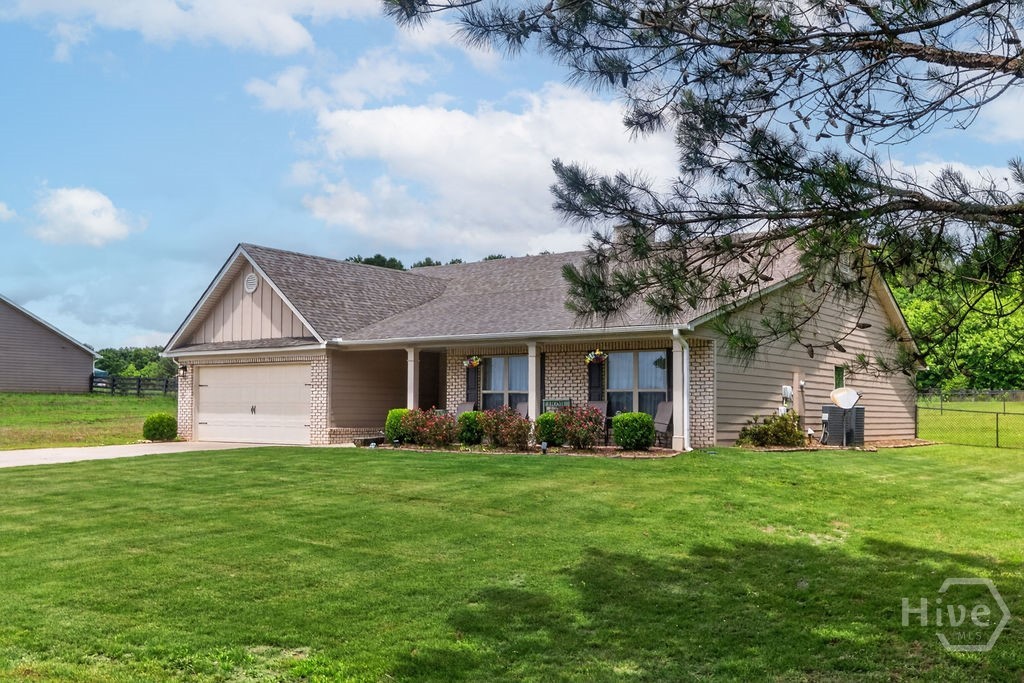 304 Highlands Drive Property Photo 1