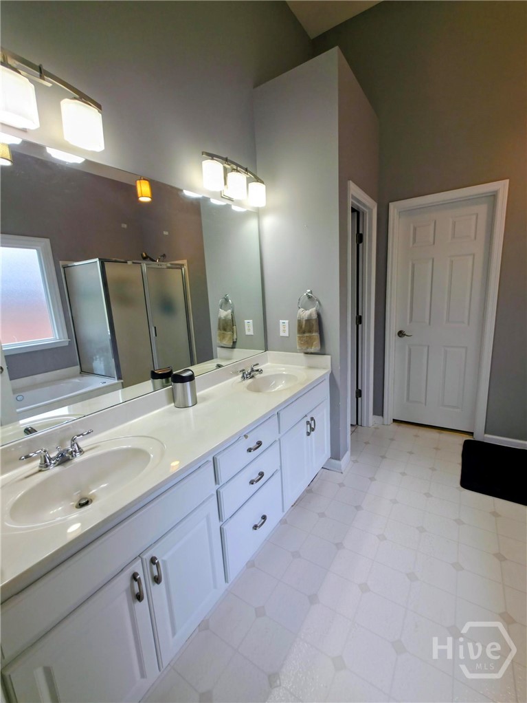 189 Ashbrook Drive Property Photo 10