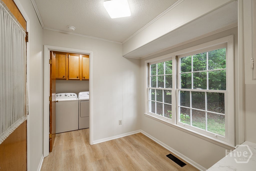 265 University Circle Property Photo 19