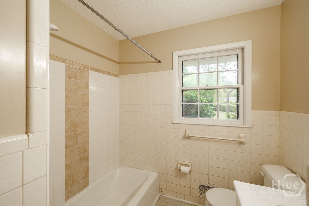 265 University Circle Property Photo 24