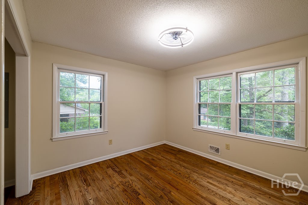 265 University Circle Property Photo 29