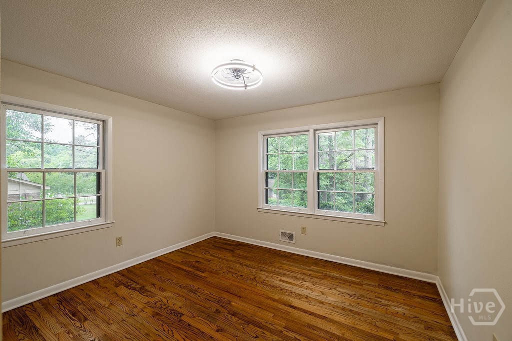 265 University Circle Property Photo 30
