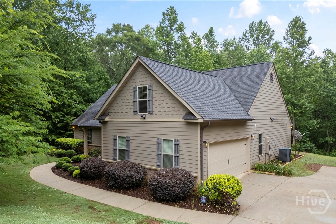 717 Oconee Lane Property Photo 6