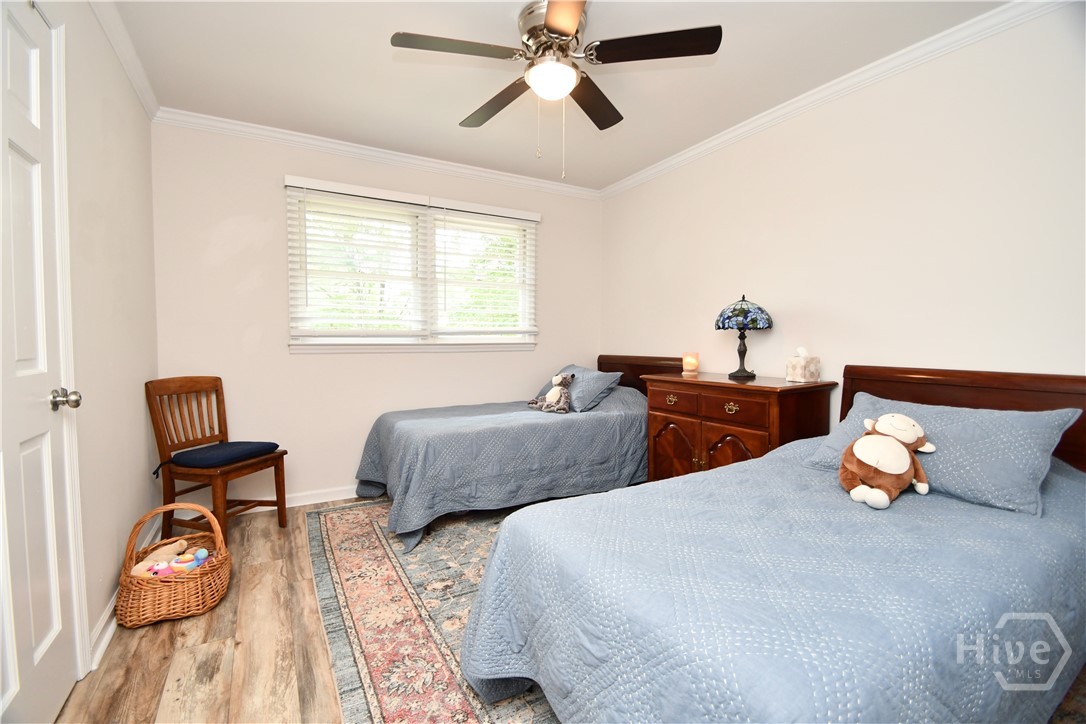 280 Valleybrook Drive Property Photo 28