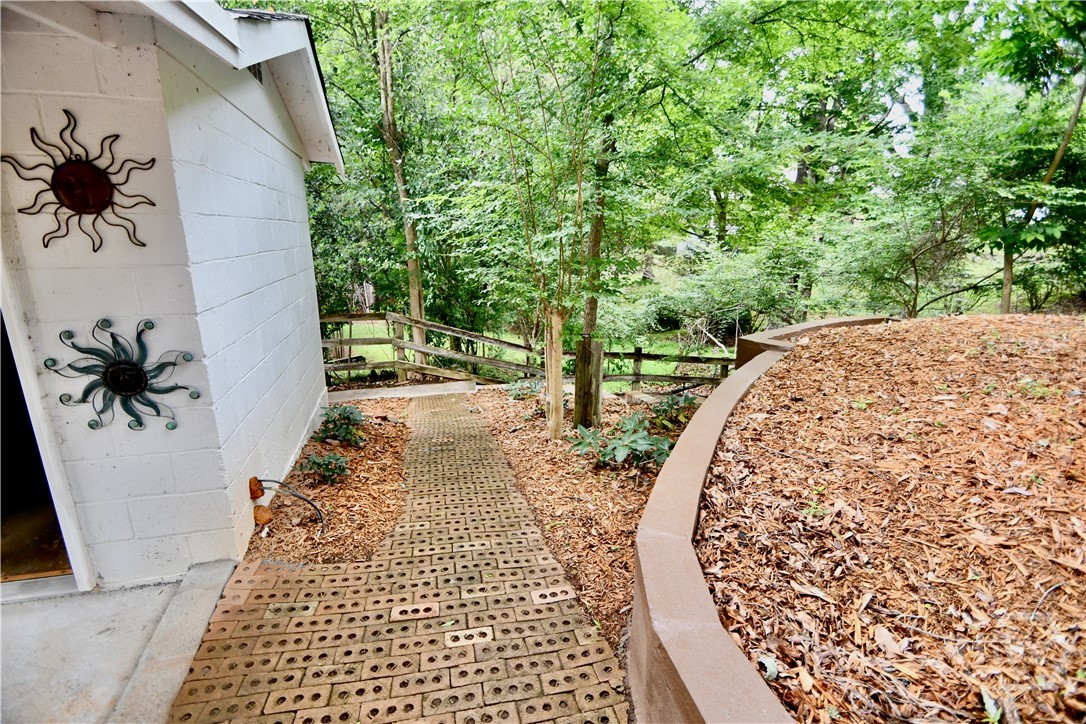 280 Valleybrook Drive Property Photo 59