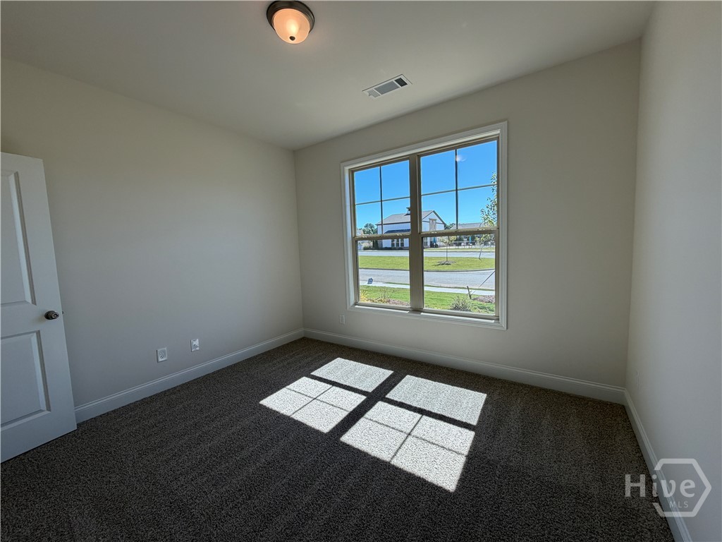84 Oakdale Road 30 Property Photo 33