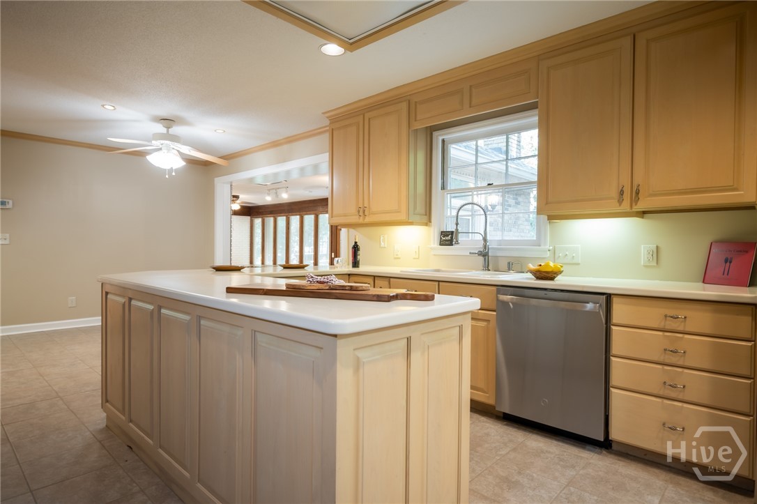 139 Lake Forest Drive Property Photo 10