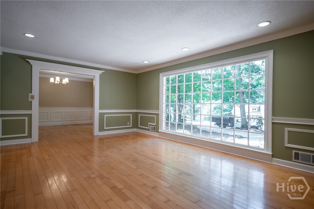 139 Lake Forest Drive Property Photo 12