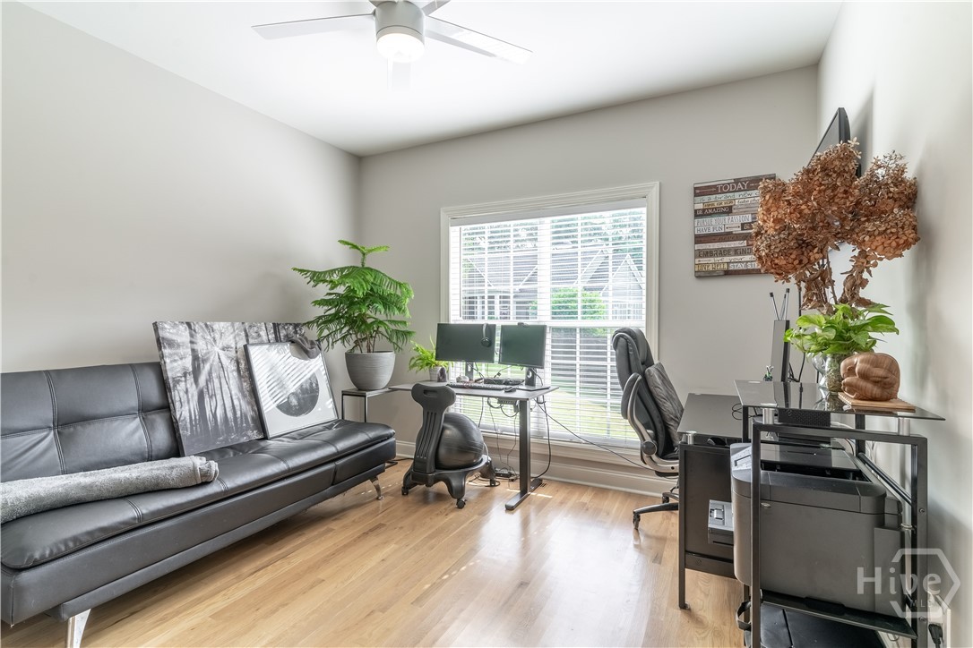 1070 Saint Albans Path Property Photo 35